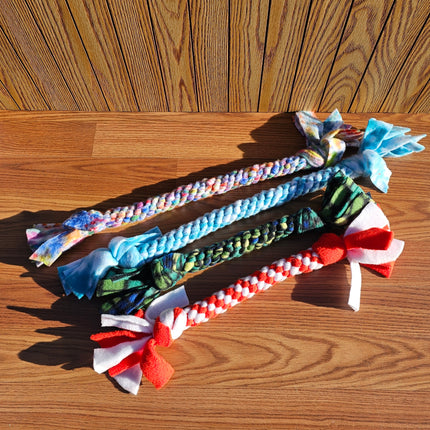 Hand-Knotted Fleece Rope Tug Toy For Dogs