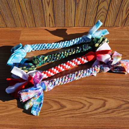 Hand-Knotted Fleece Rope Tug Toy For Dogs