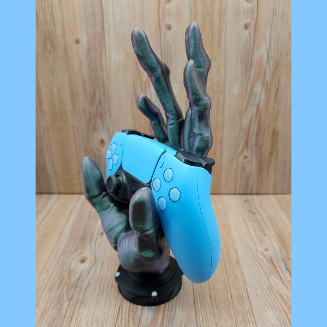3D Printed Alien Hand Controller Holder Display – Designs By Scamper